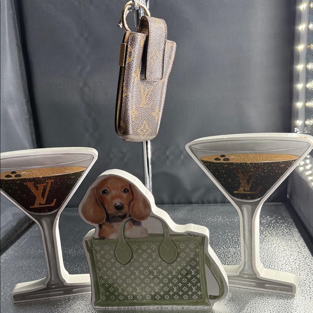 Louis Vuitton Vintage, cigarette pouch Brown and Gold with Holder